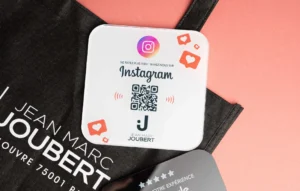 Carte NFC pour réseaux sociaux : comment gagner des abonnés simplement ?